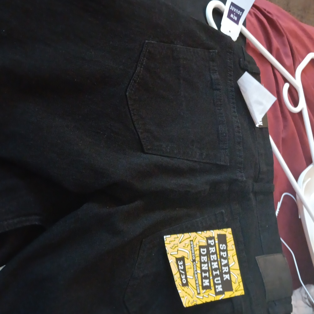 Jeans - Picture 2 of 2